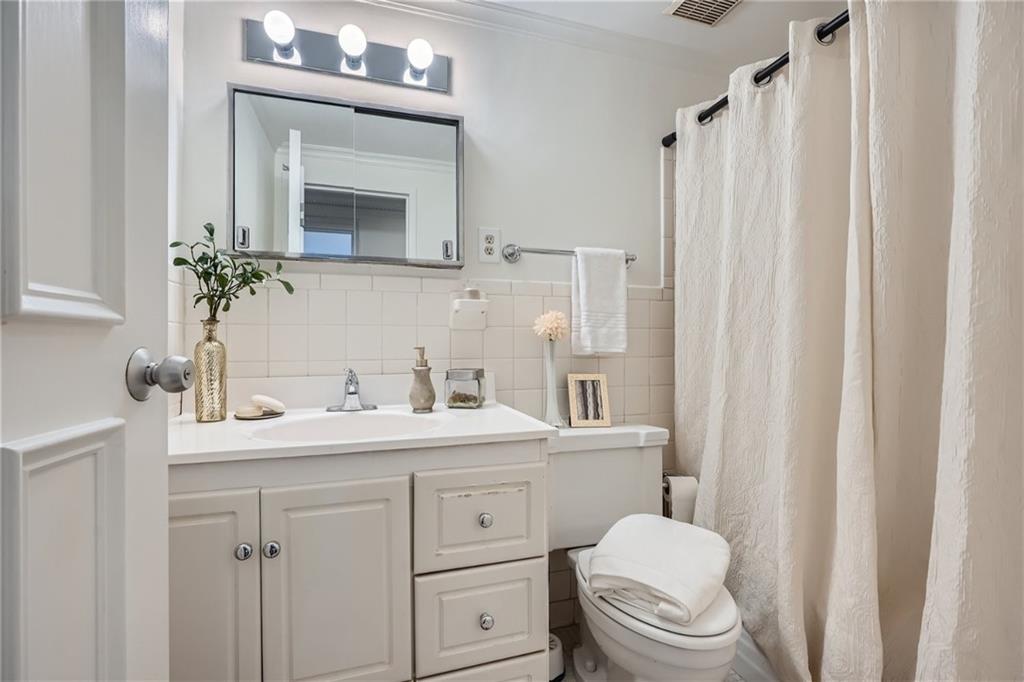 2637 Peachtree Road NE Unit 308