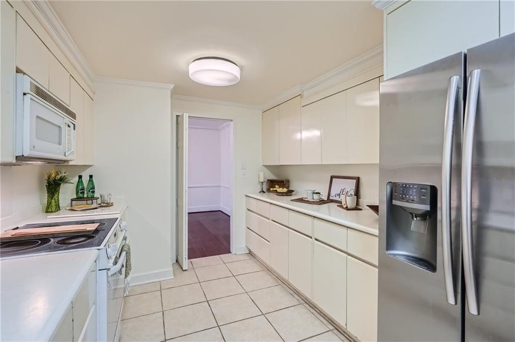 2637 Peachtree Road NE Unit 308