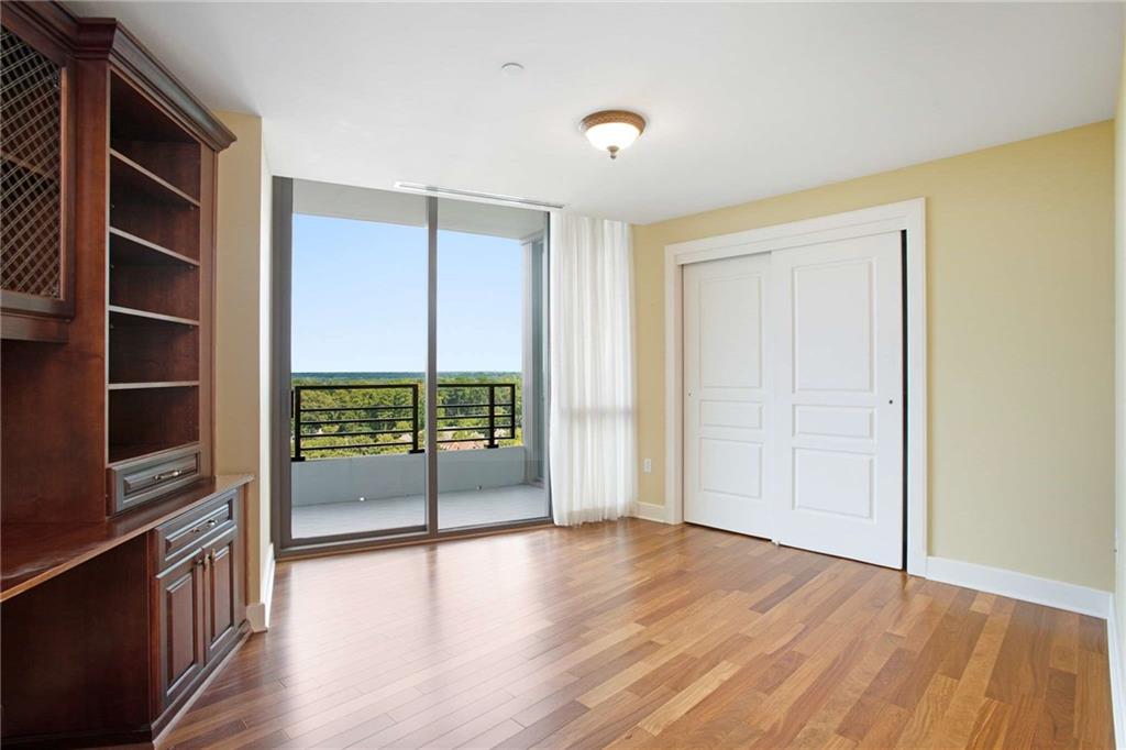 700 Park Regency Place NE Unit 1907