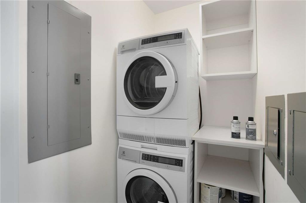 700 Park Regency Place NE Unit 1907