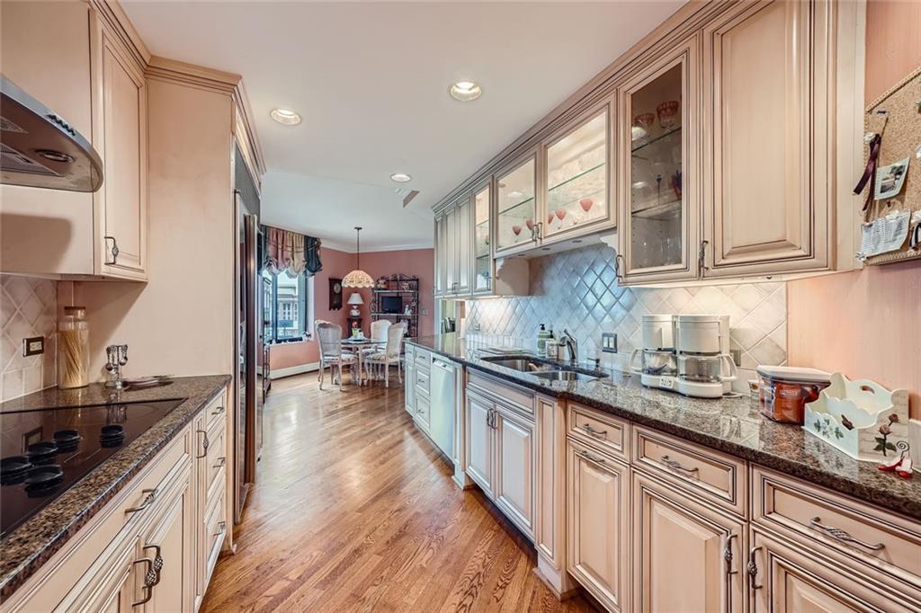 2660 Peachtree Road NW Unit 21E