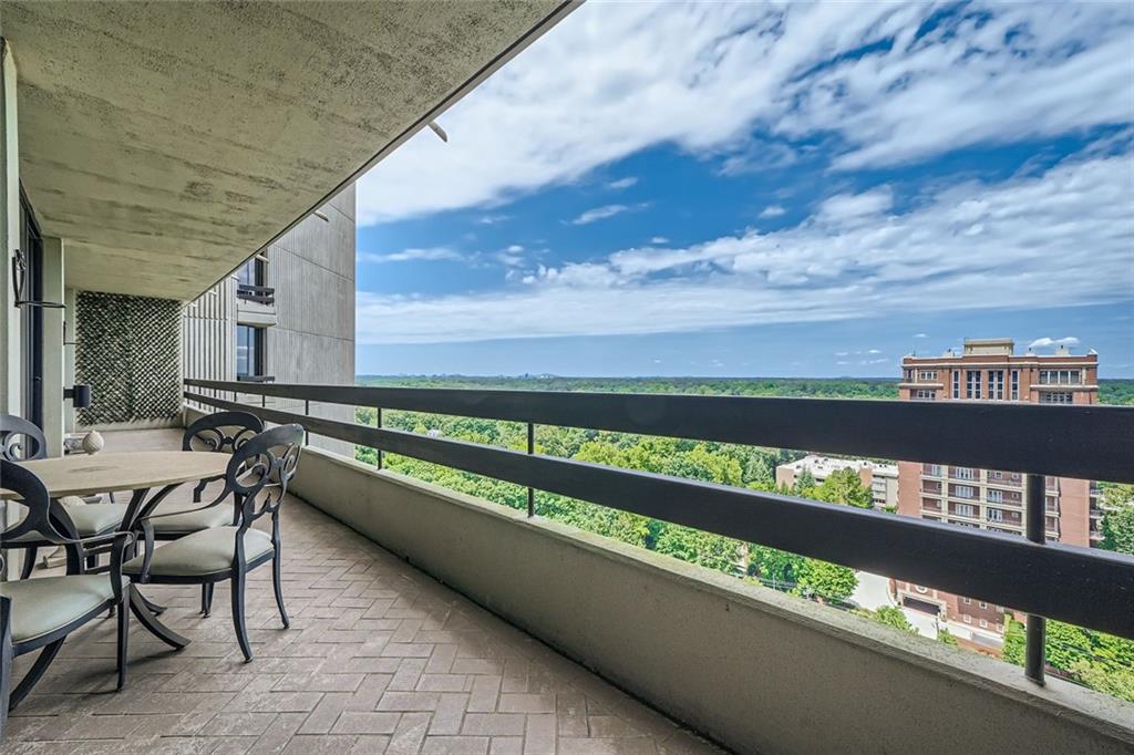 2660 Peachtree Road NW Unit 21E