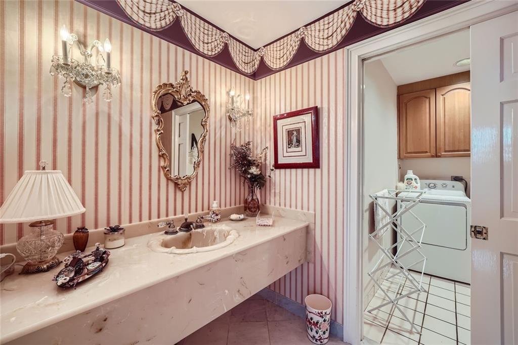 2660 Peachtree Road NW Unit 21E