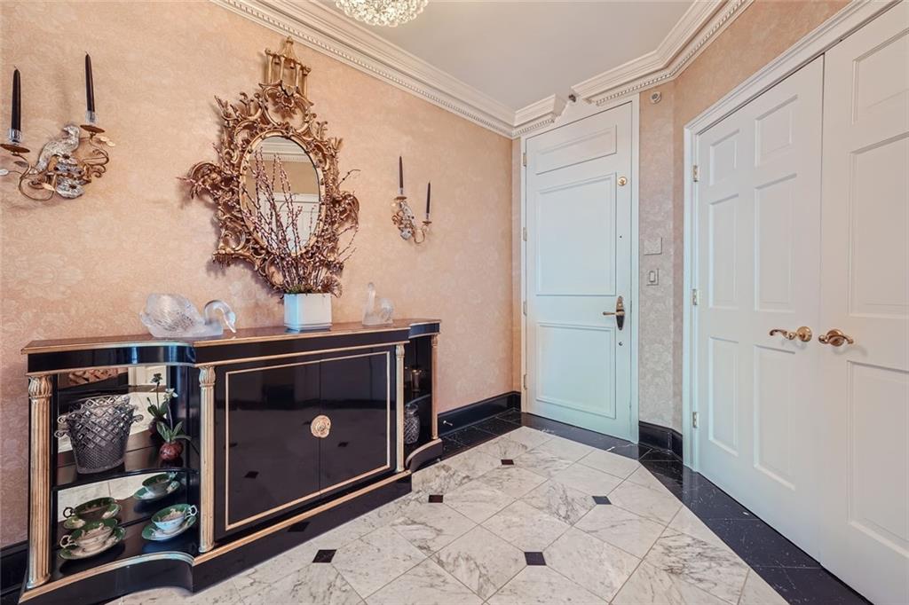 2660 Peachtree Road NW Unit 21E