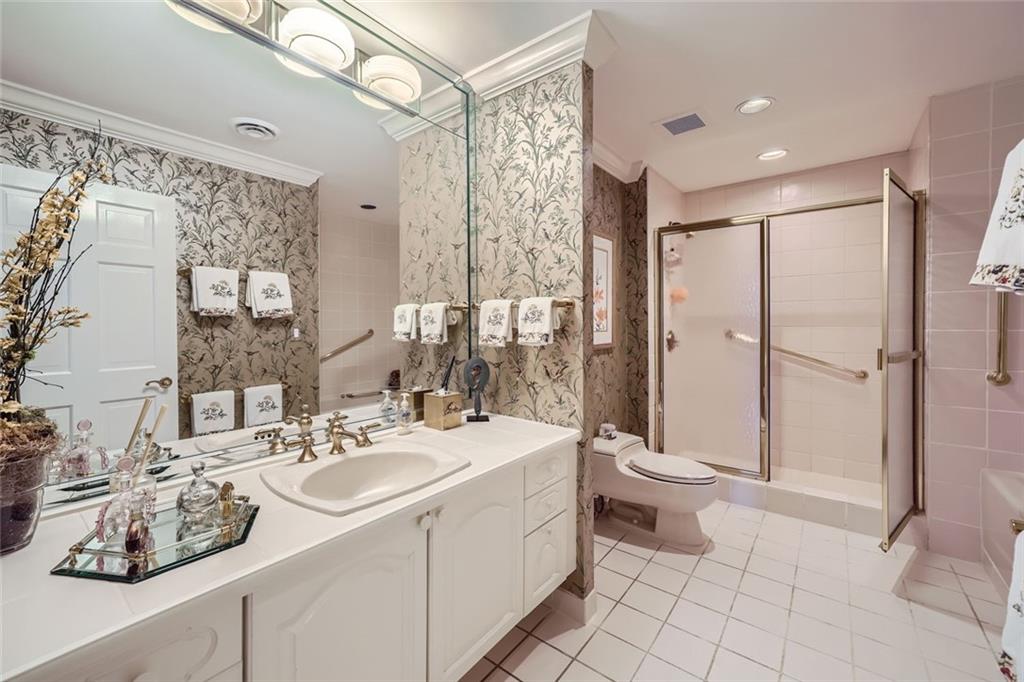 2660 Peachtree Road NW Unit 21E