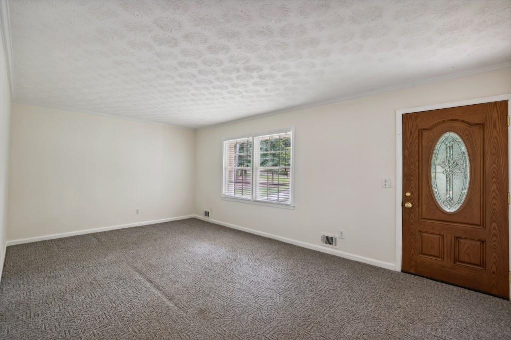 2736 Bluebird Circle