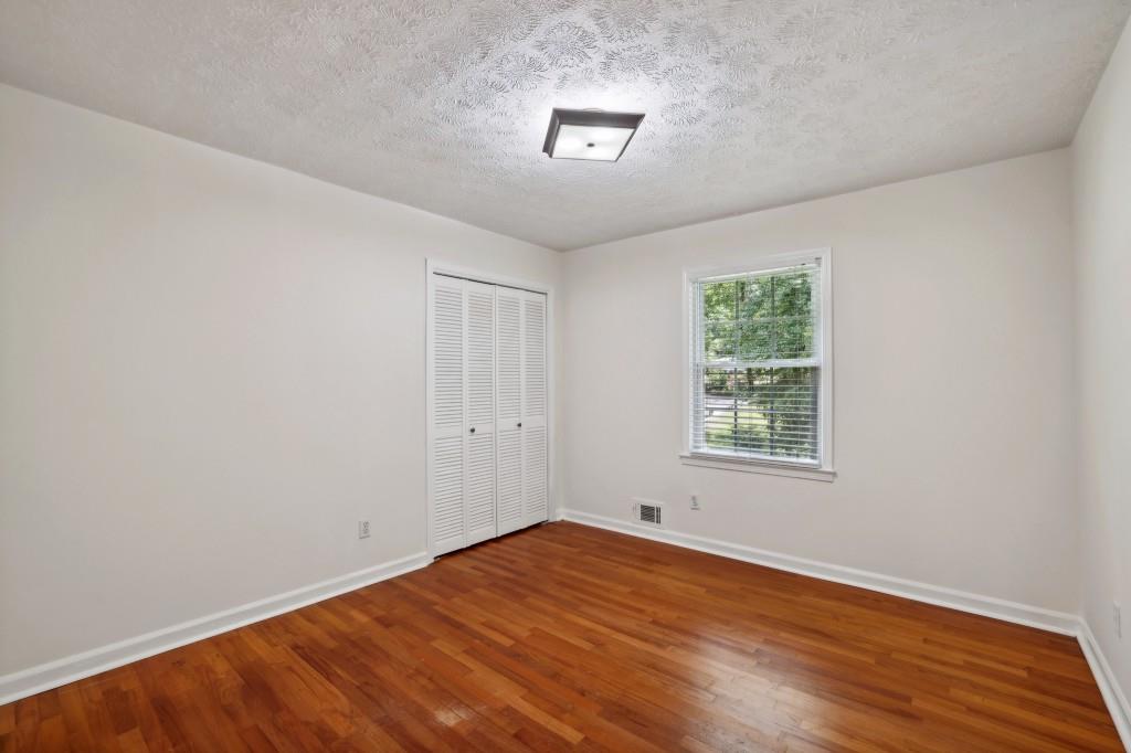 2736 Bluebird Circle