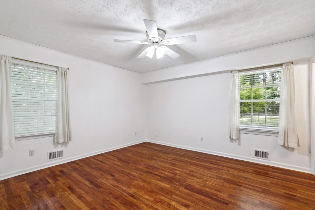 2736 Bluebird Circle