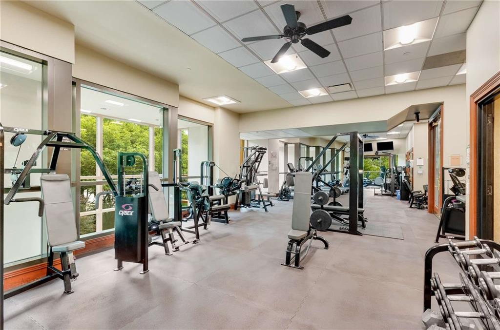 750 Park Avenue NE Unit 16N