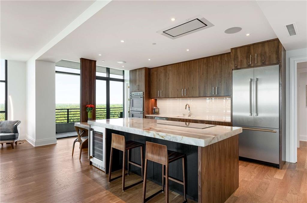 750 Park Avenue NE Unit 16N