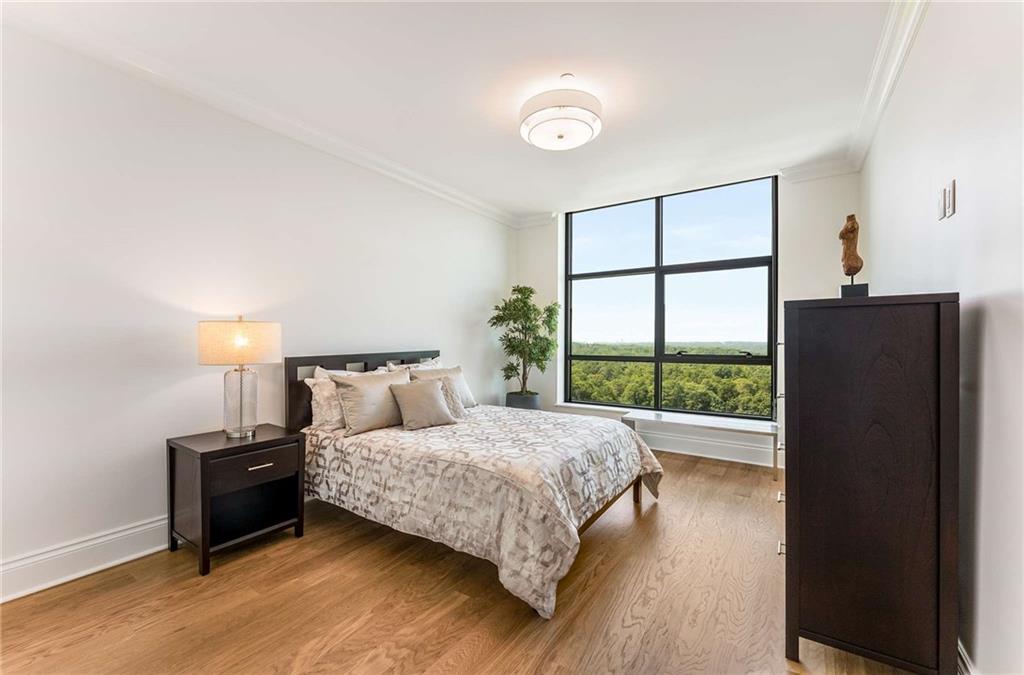 750 Park Avenue NE Unit 16N