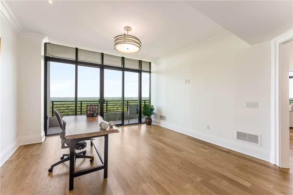 750 Park Avenue NE Unit 16N