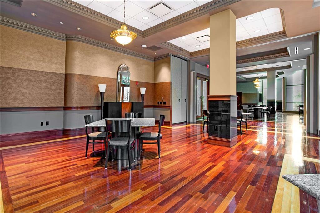 750 Park Avenue NE Unit 16N