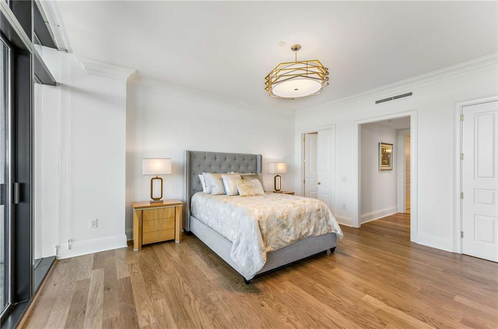 750 Park Avenue NE Unit 16N