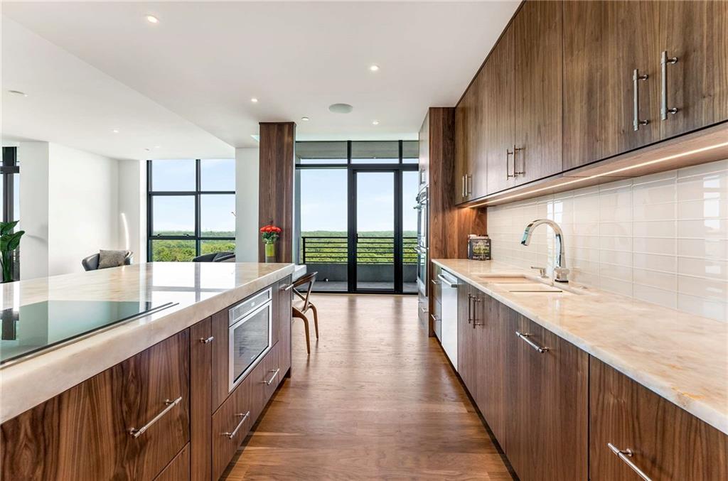 750 Park Avenue NE Unit 16N