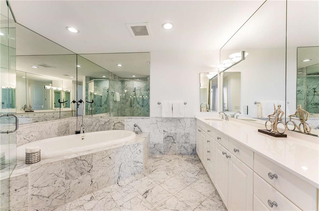 750 Park Avenue NE Unit 16N