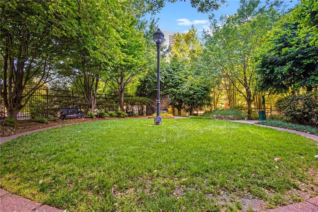 750 Park Avenue NE Unit 16N