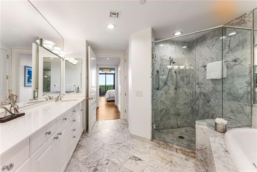 750 Park Avenue NE Unit 16N