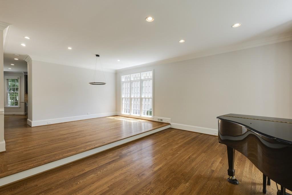 5369 Brooke Farm Drive