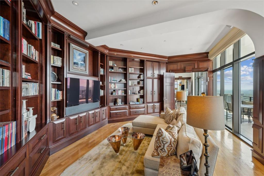 750 Park Avenue NE Unit 37SW