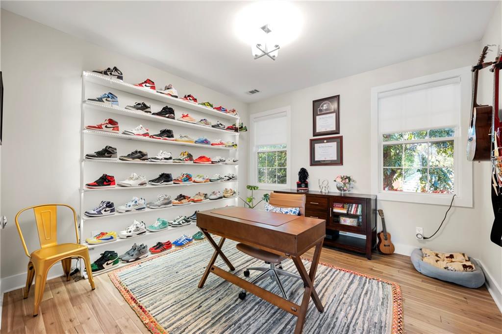 112 Cleveland Street SE Unit B