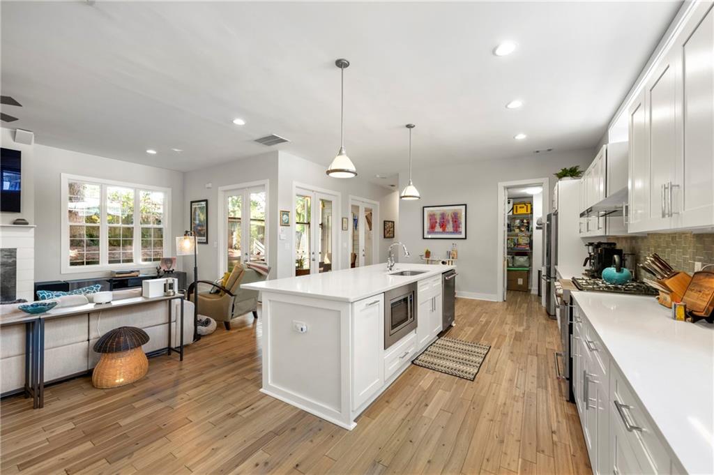 112 Cleveland Street SE Unit B