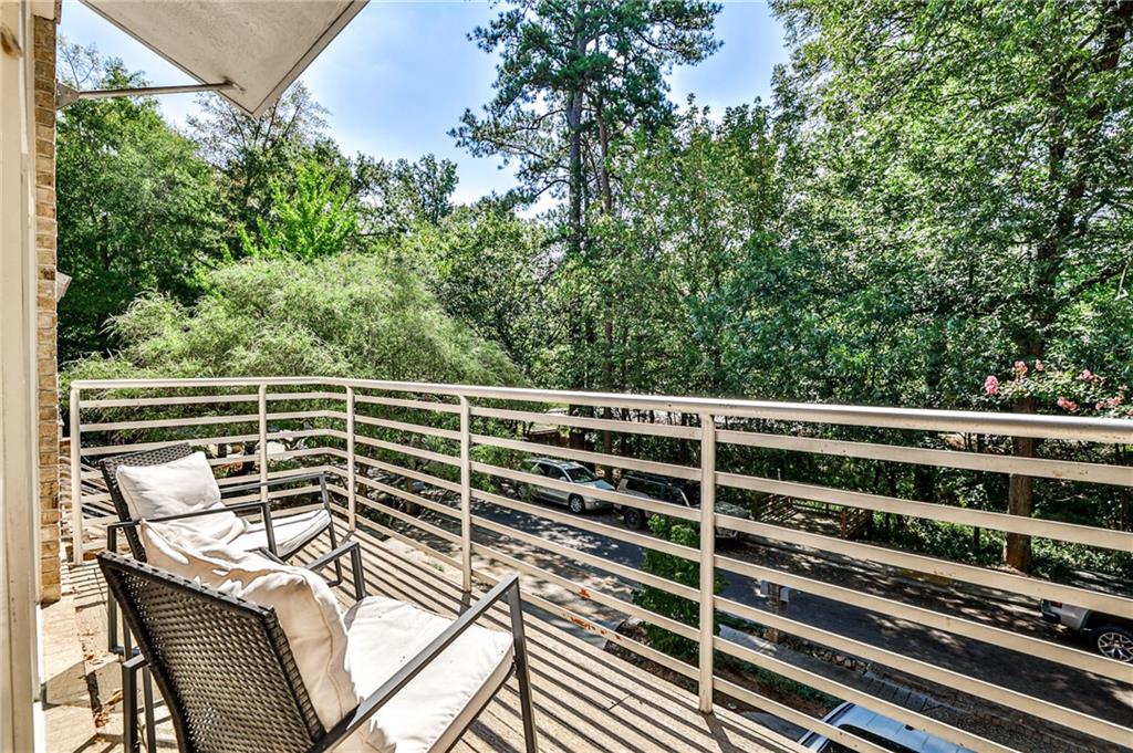 1328 Fernwood Circle NE