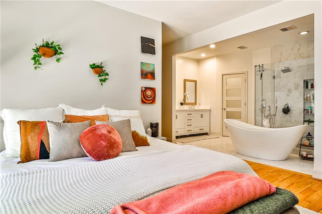 1328 Fernwood Circle NE