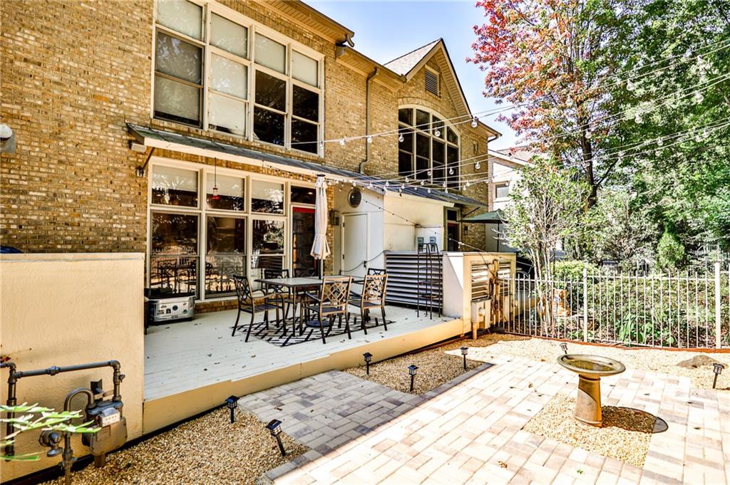 1328 Fernwood Circle NE