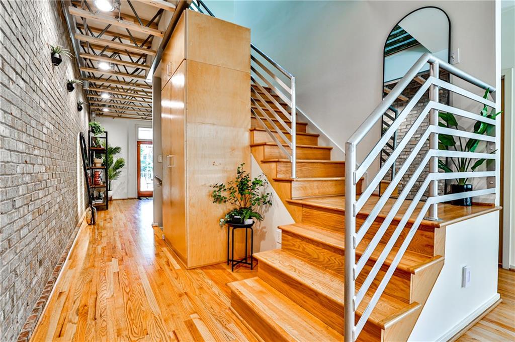 1328 Fernwood Circle NE