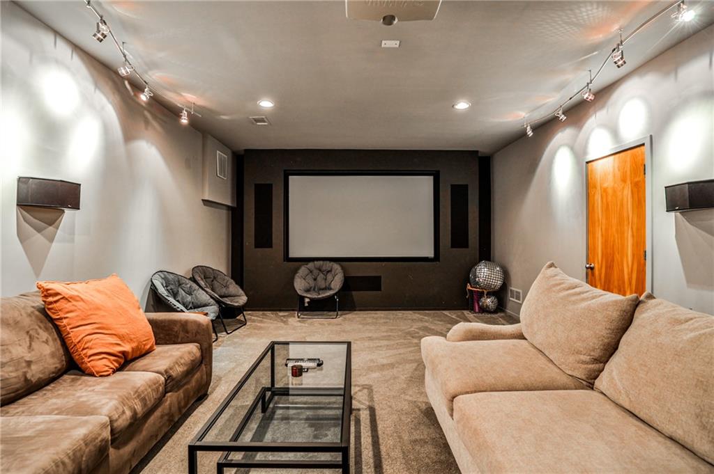 1328 Fernwood Circle NE