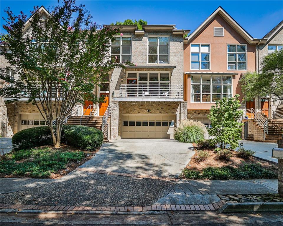 1328 Fernwood Circle NE