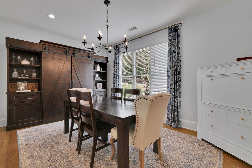 1627 Wayland Circle NE