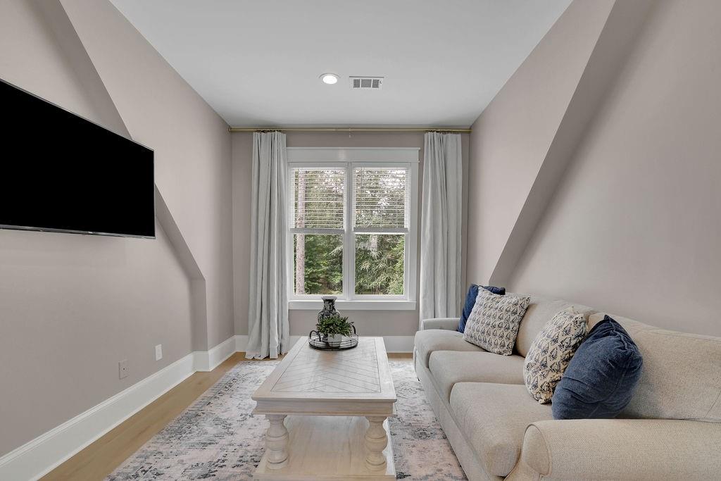 1627 Wayland Circle NE