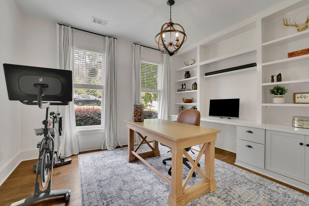 1627 Wayland Circle NE