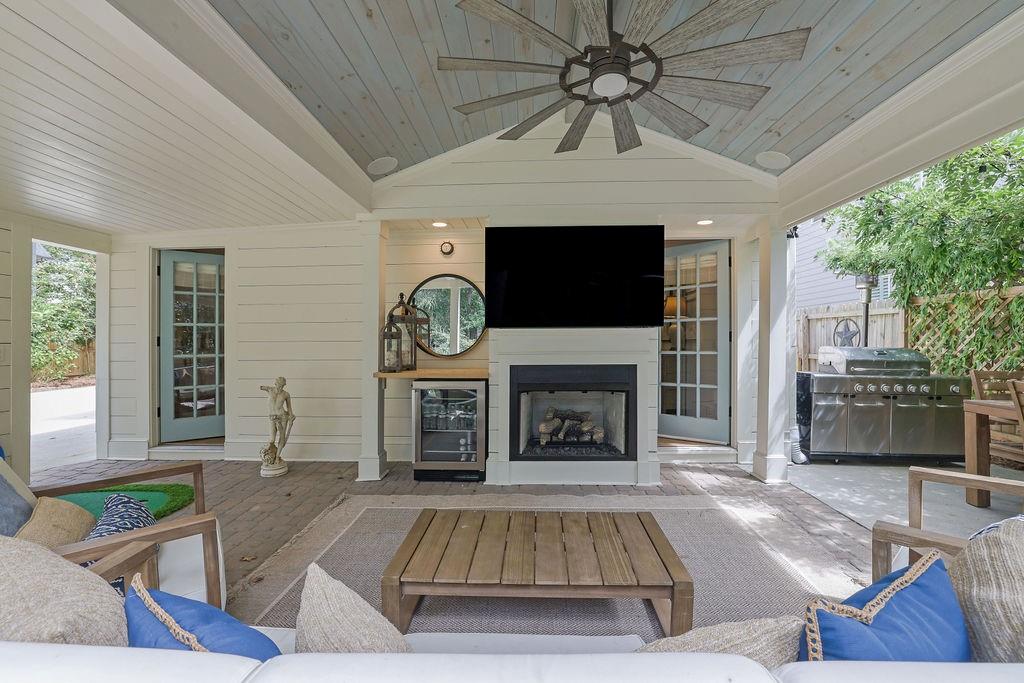 1627 Wayland Circle NE