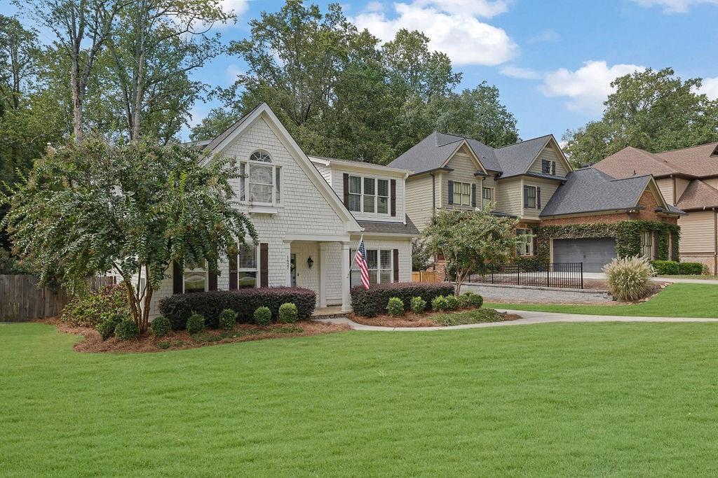 1627 Wayland Circle NE