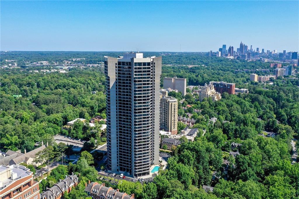 2660 Peachtree Road NW Unit 28C
