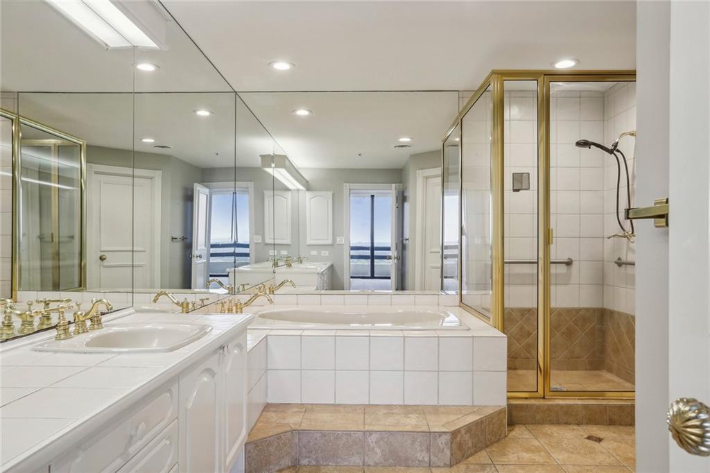 2660 Peachtree Road NW Unit 28C