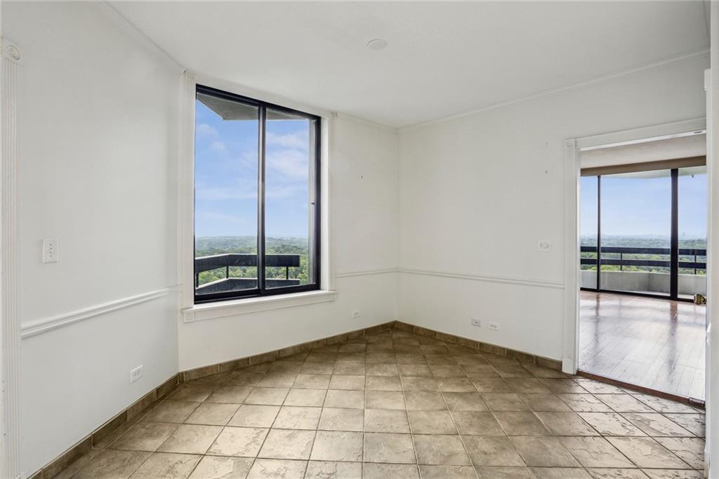 2660 Peachtree Road NW Unit 28C