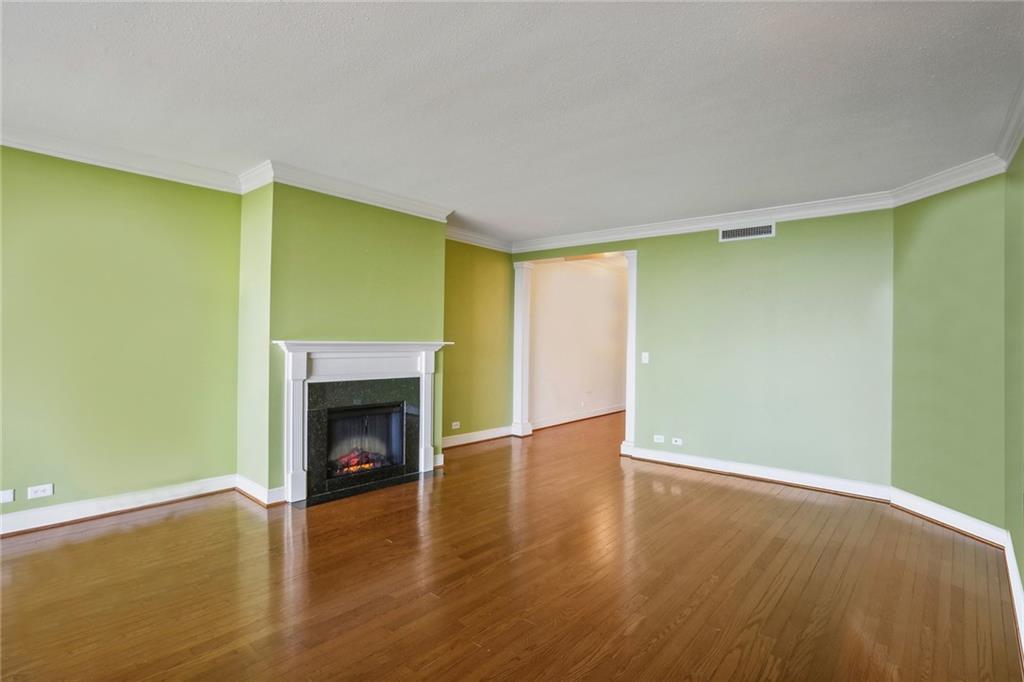 2660 Peachtree Road NW Unit 28C