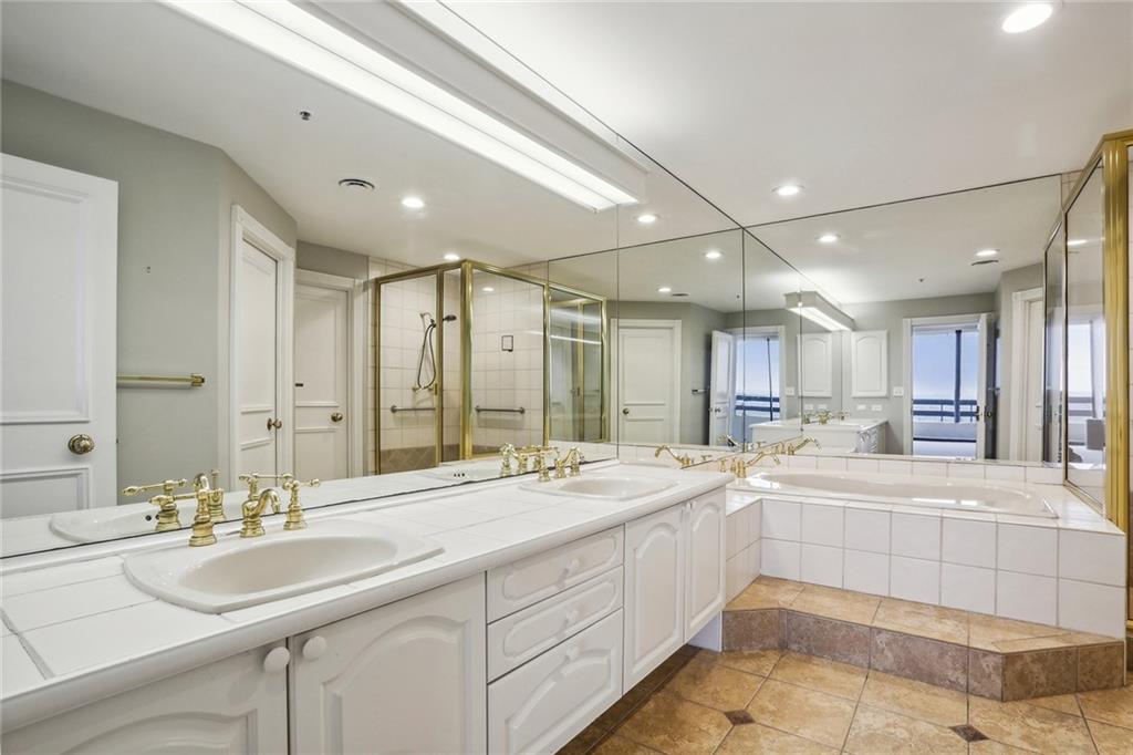 2660 Peachtree Road NW Unit 28C