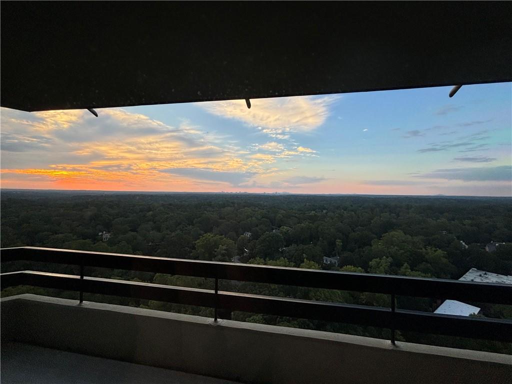 2660 Peachtree Road NW Unit 28C