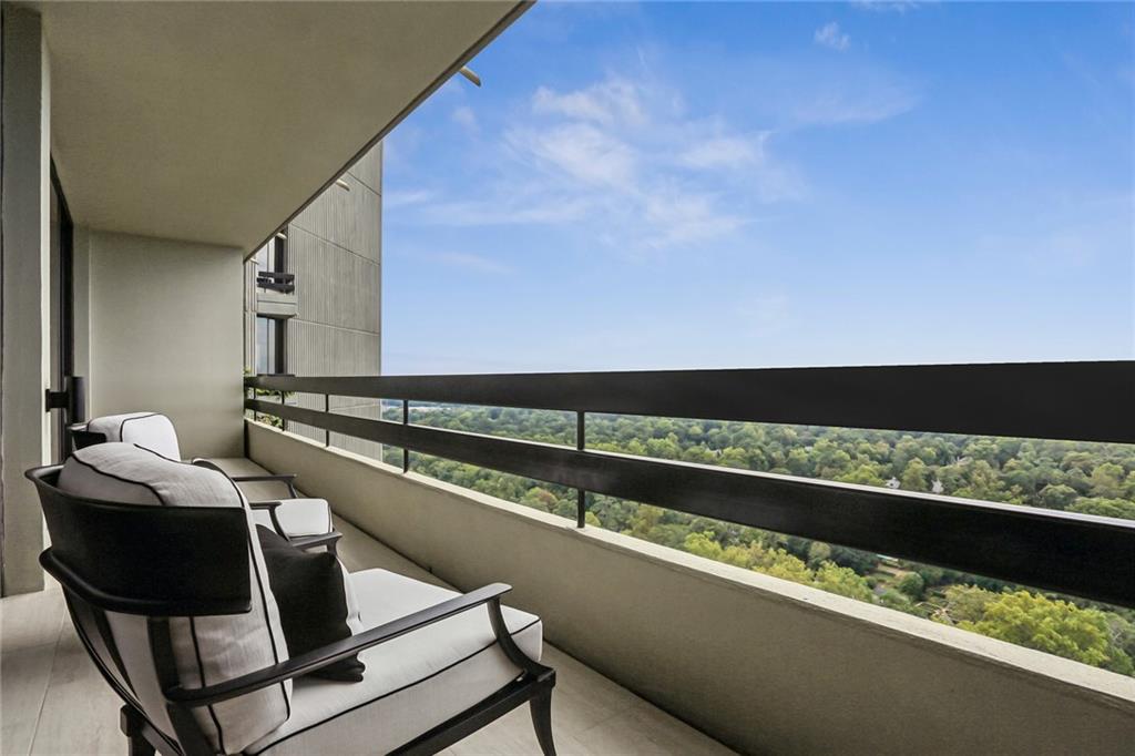 2660 Peachtree Road NW Unit 28C