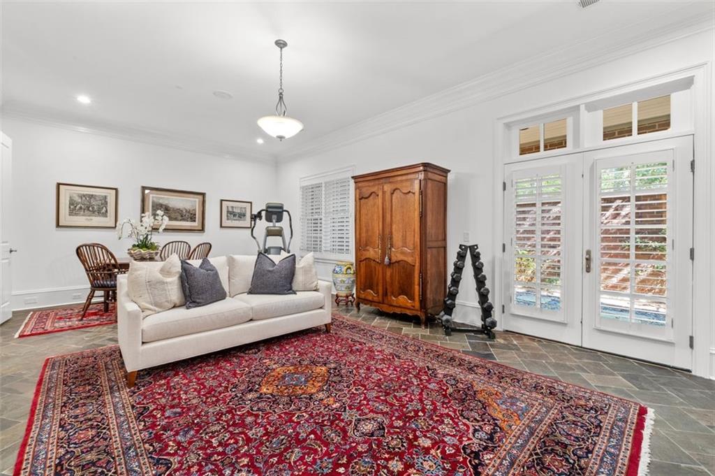 3338 PACES FERRY Avenue SE