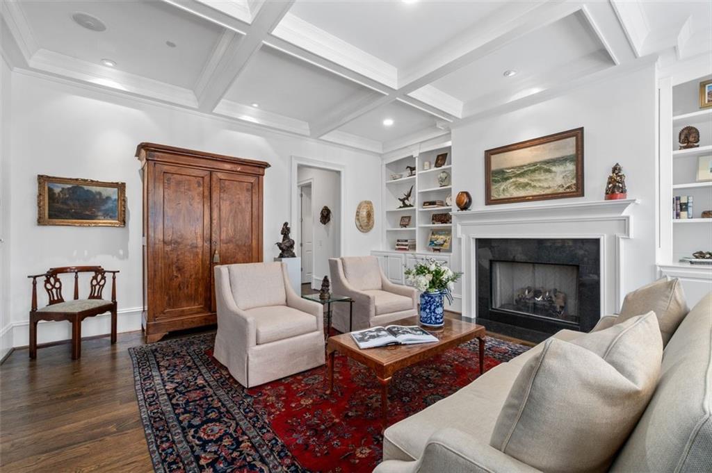 3338 PACES FERRY Avenue SE