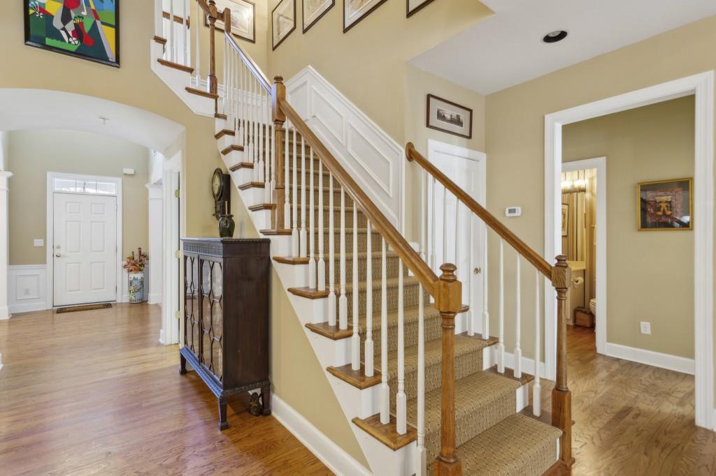 155 Westchester Drive SE