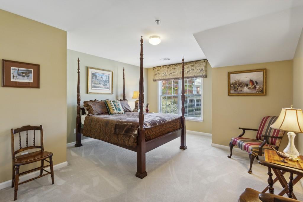 155 Westchester Drive SE