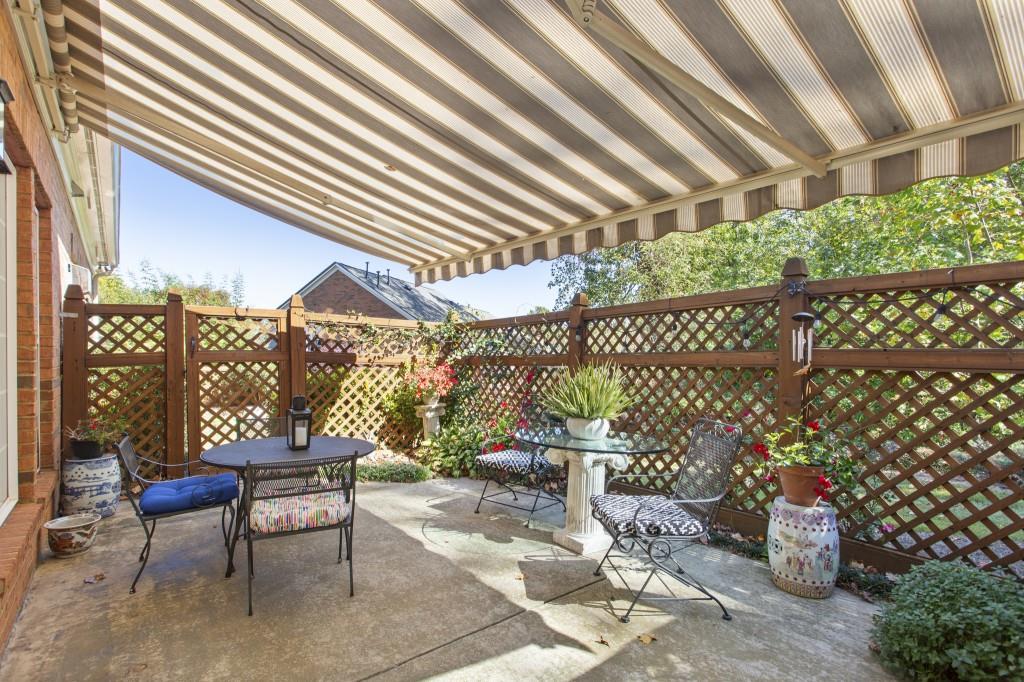 155 Westchester Drive SE