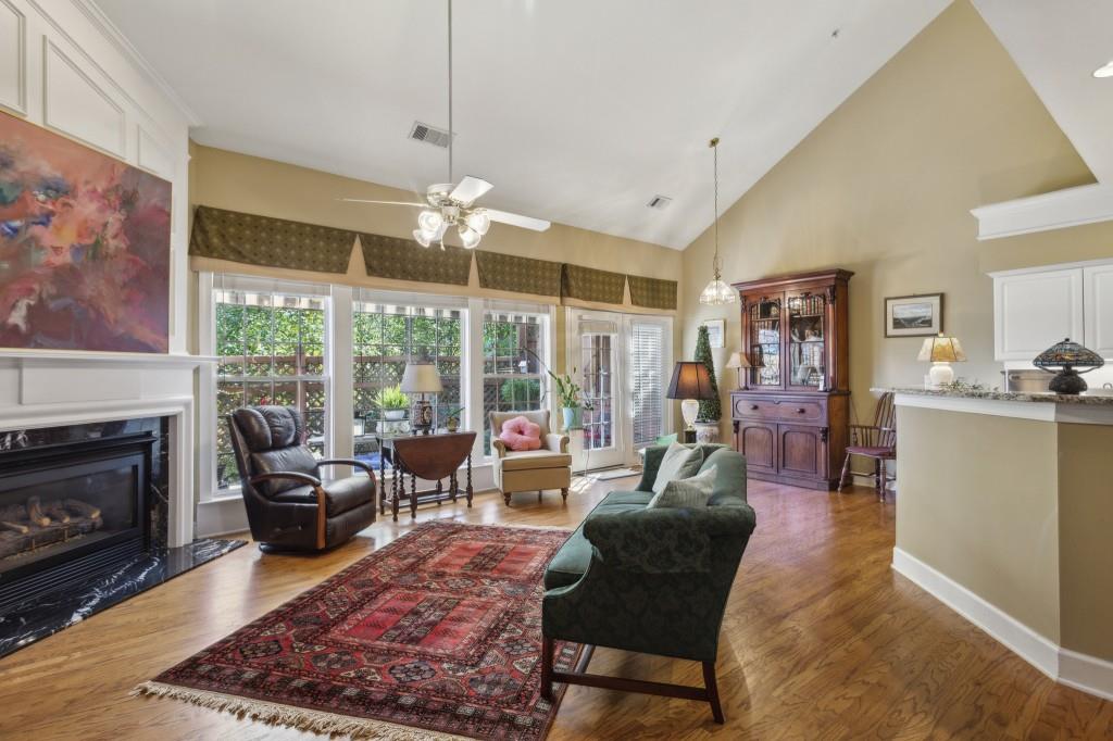 155 Westchester Drive SE